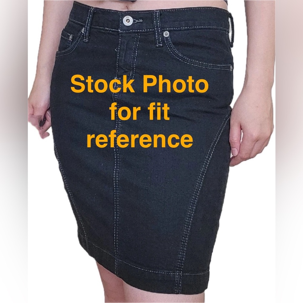 Express Dark Denim Pencil Skirt Knee-Length Size 4 W15”-16.5”